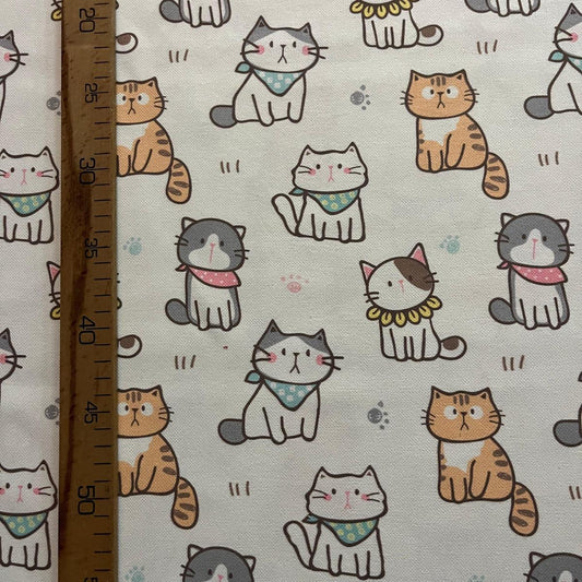 Tissu Impression Numérique "Chats Rigolos en Folie" - Blanc & Multicolore - MyTissus pour Déco et Mode - Boutique MyTissus Marckolsheim Alsace