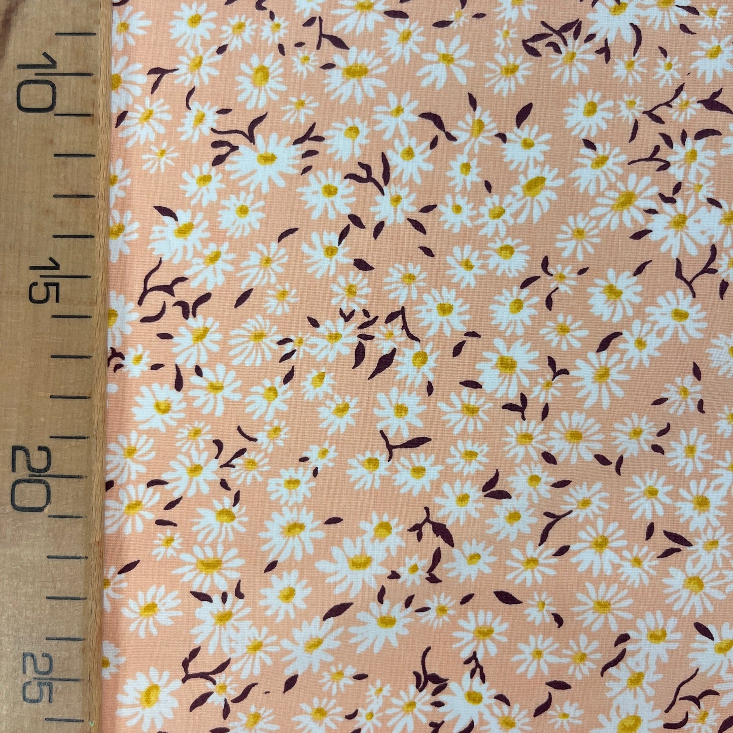 Coupon Patchwork Mytissus® - Marguerites Corail Tissu Coton MYTISSUS