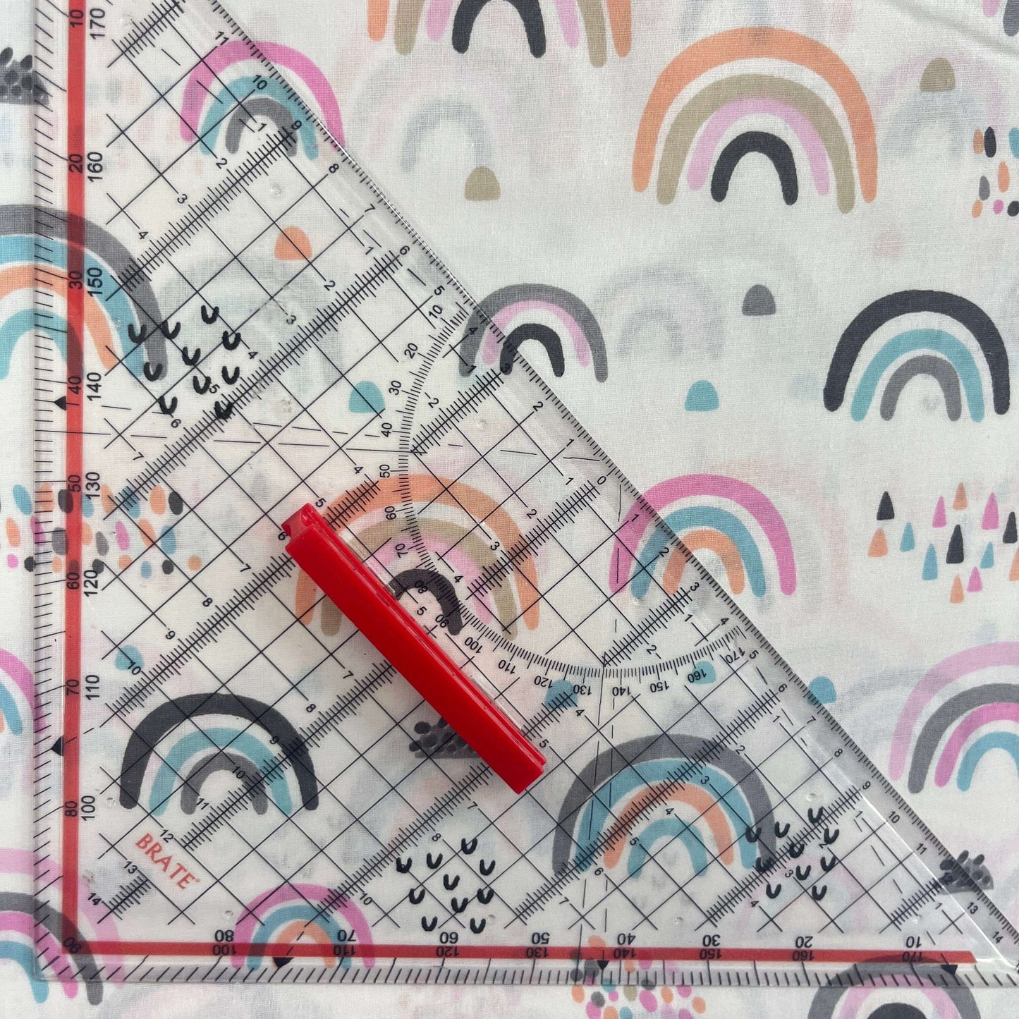 Le Coupon 120x100 Mytissus® - Arc-En-Ciel Coloré Tissu Coton MYTISSUS