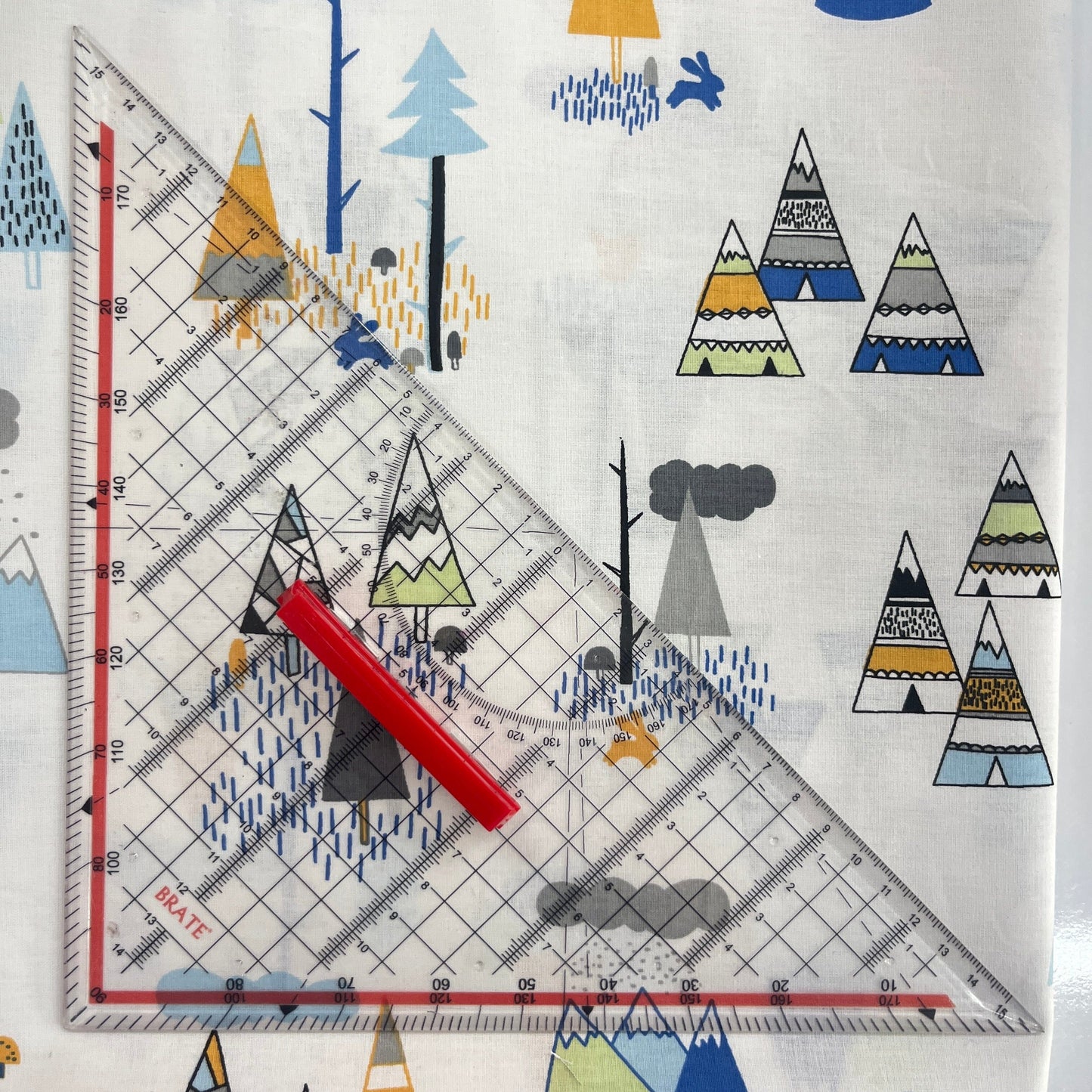 Le Coupon 120x100 Mytissus® - Tipis Colorés Tissu Coton MYTISSUS