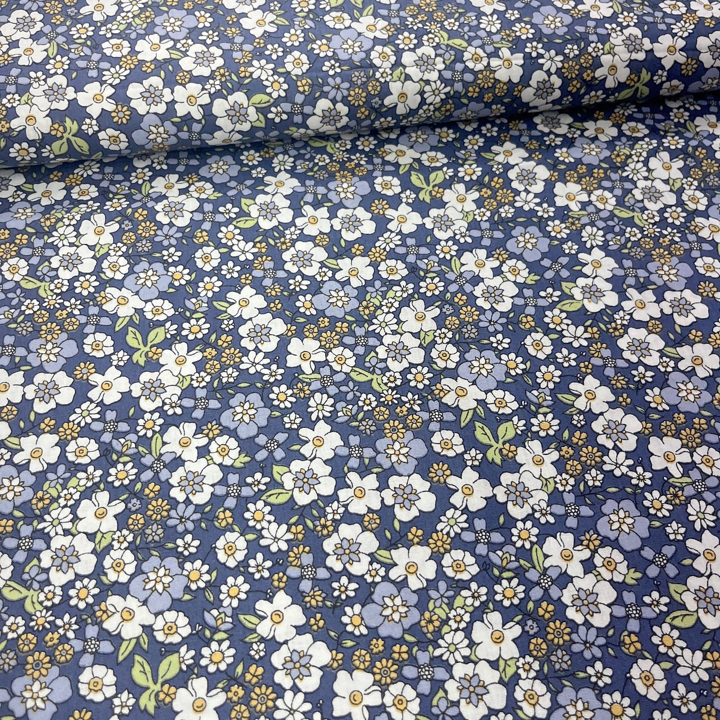 Popeline 100 % Coton Mytissus® - Fleurs Liberty Marine Tissu Coton MYTISSUS