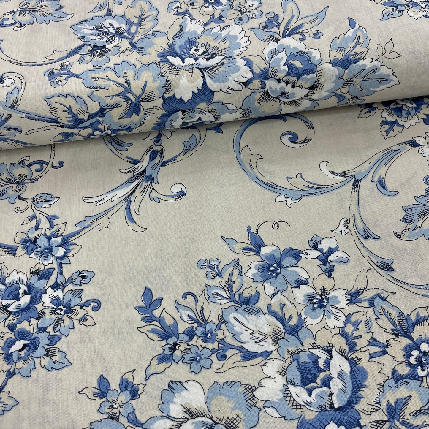 Popeline 100 % Coton Mytissus® - Fleurs Style Royal Tissu Coton MYTISSUS