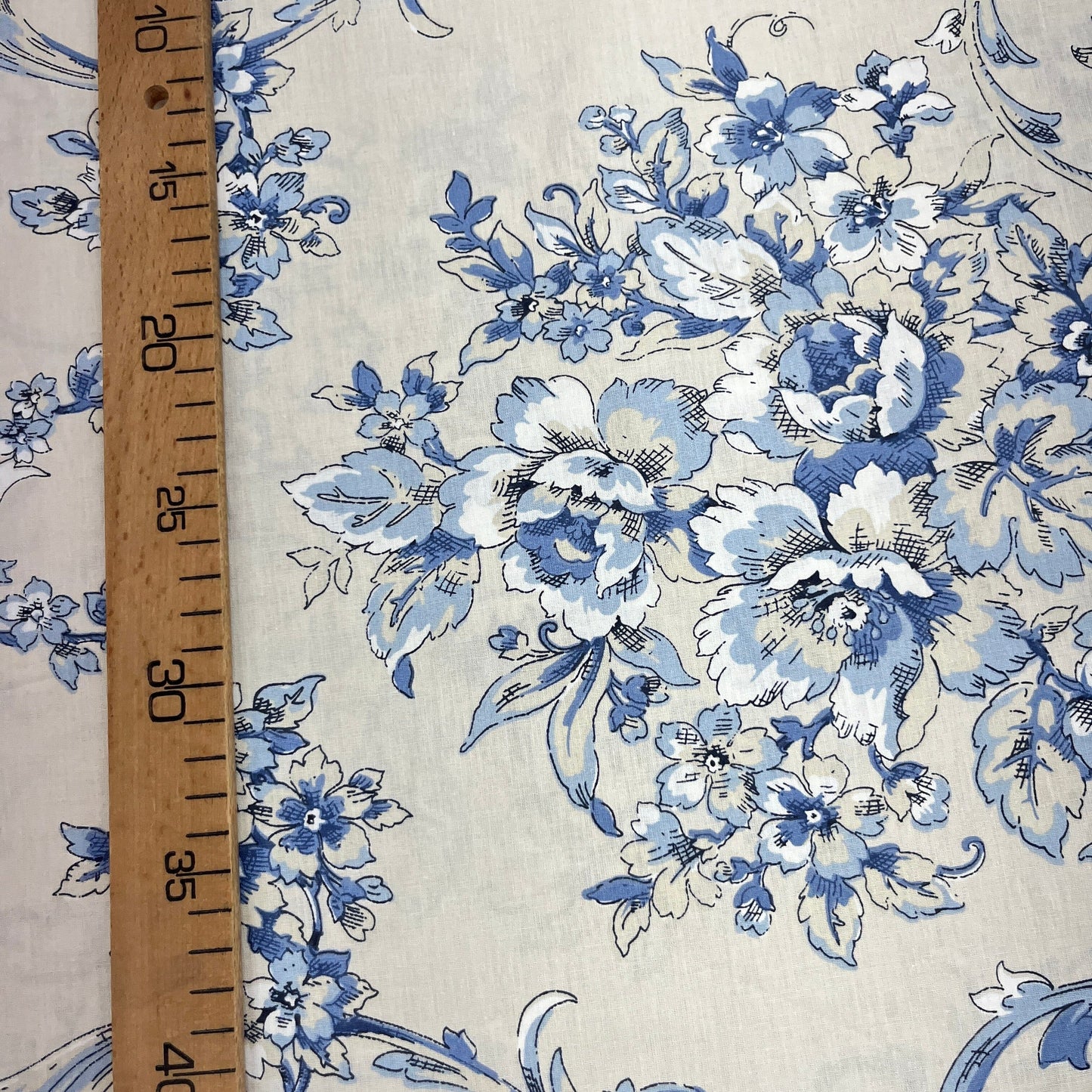 Popeline 100 % Coton Mytissus® - Fleurs Style Royal Tissu Coton MYTISSUS