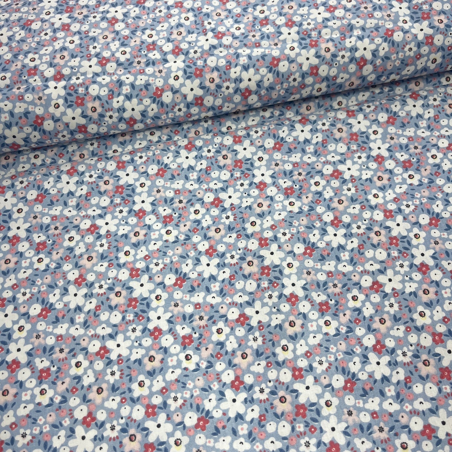 Popeline 100 % Coton Mytissus® - Petites Fleurs Liberty MYTISSUS