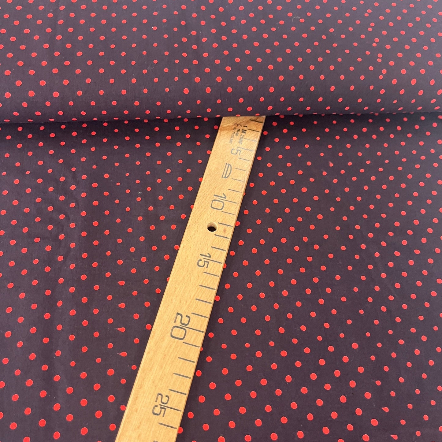 Sanganeri Pois Rouges sur Noir - Teinture Main MYTISSUS