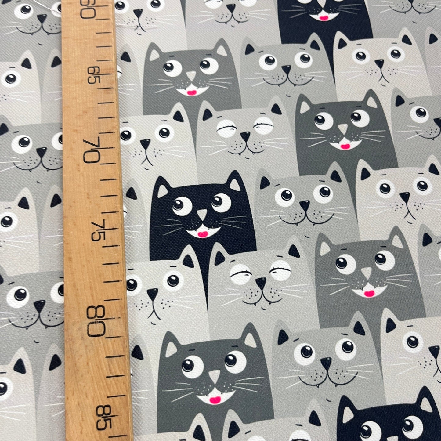 Tissu Impression Numérique - Chats Heureux Coeur MYTISSUS