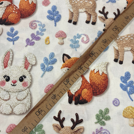 Tissu Popeline Coton 240cm - Forêt Enchantée Animaux Broderie 5D | Exclusivité MyTissus