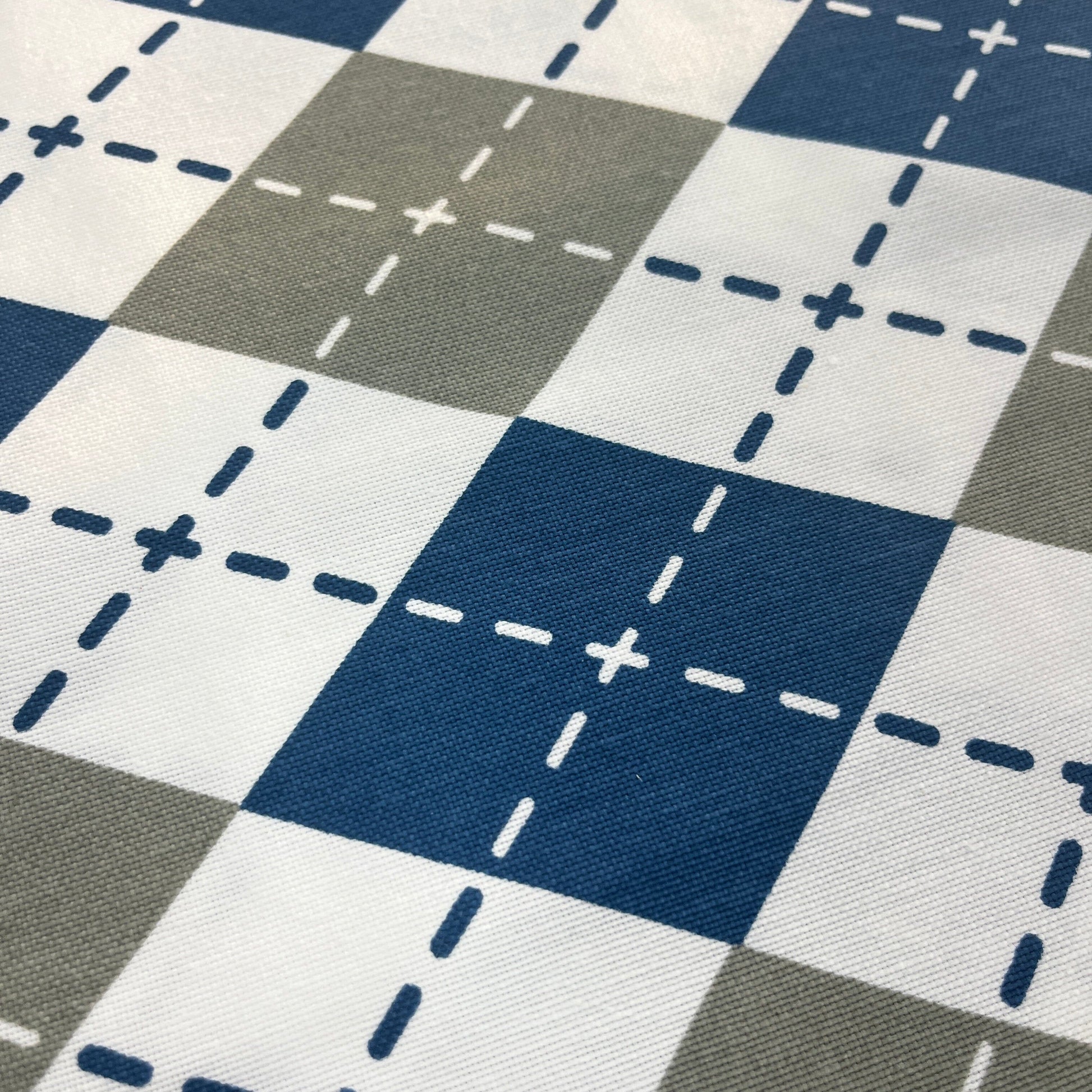 Toile Déperlante Premium - Carrés Patchwork Tissu Ameublement MYTISSUS