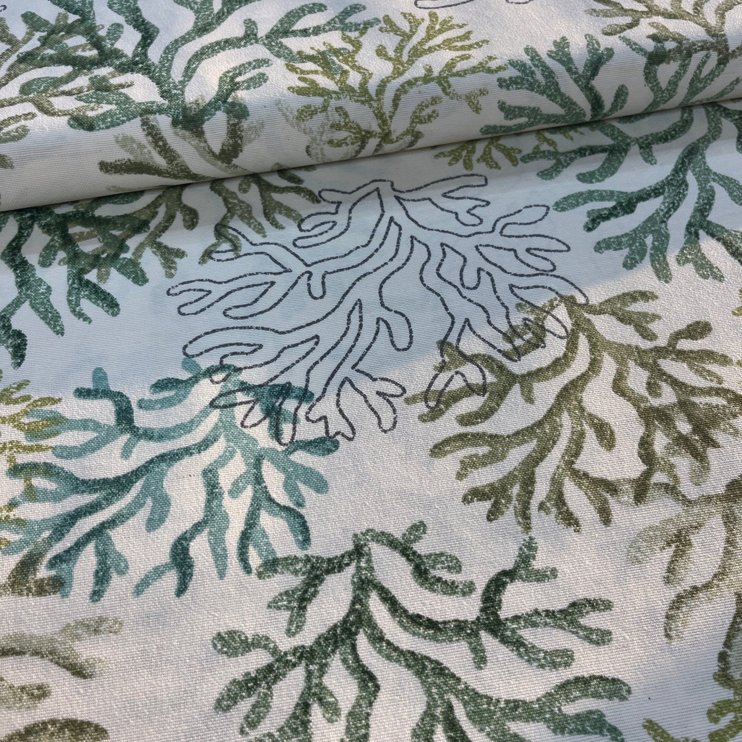 Toile Déperlante Premium - Coraux Marins Verts Tissu Ameublement MYTISSUS