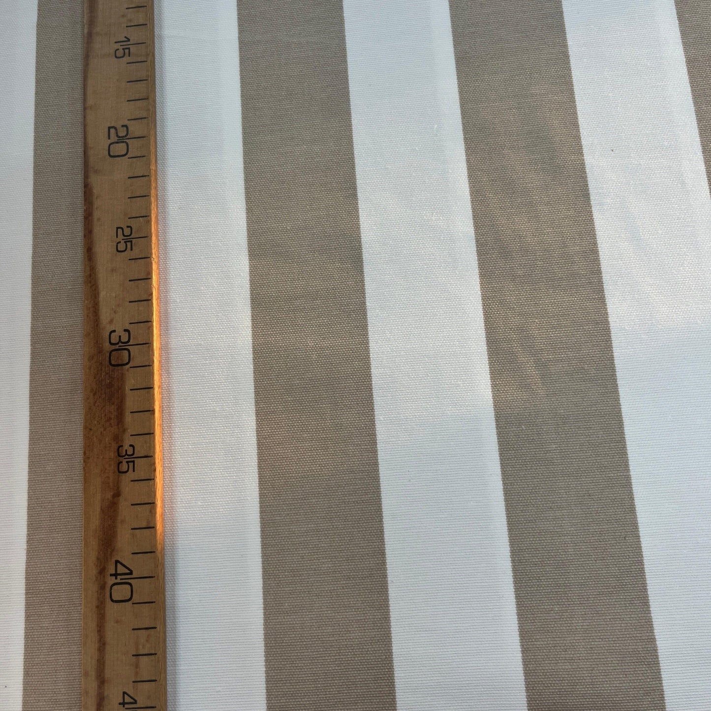 Toile Déperlante Premium - Rayures Beiges - MYTISSUS