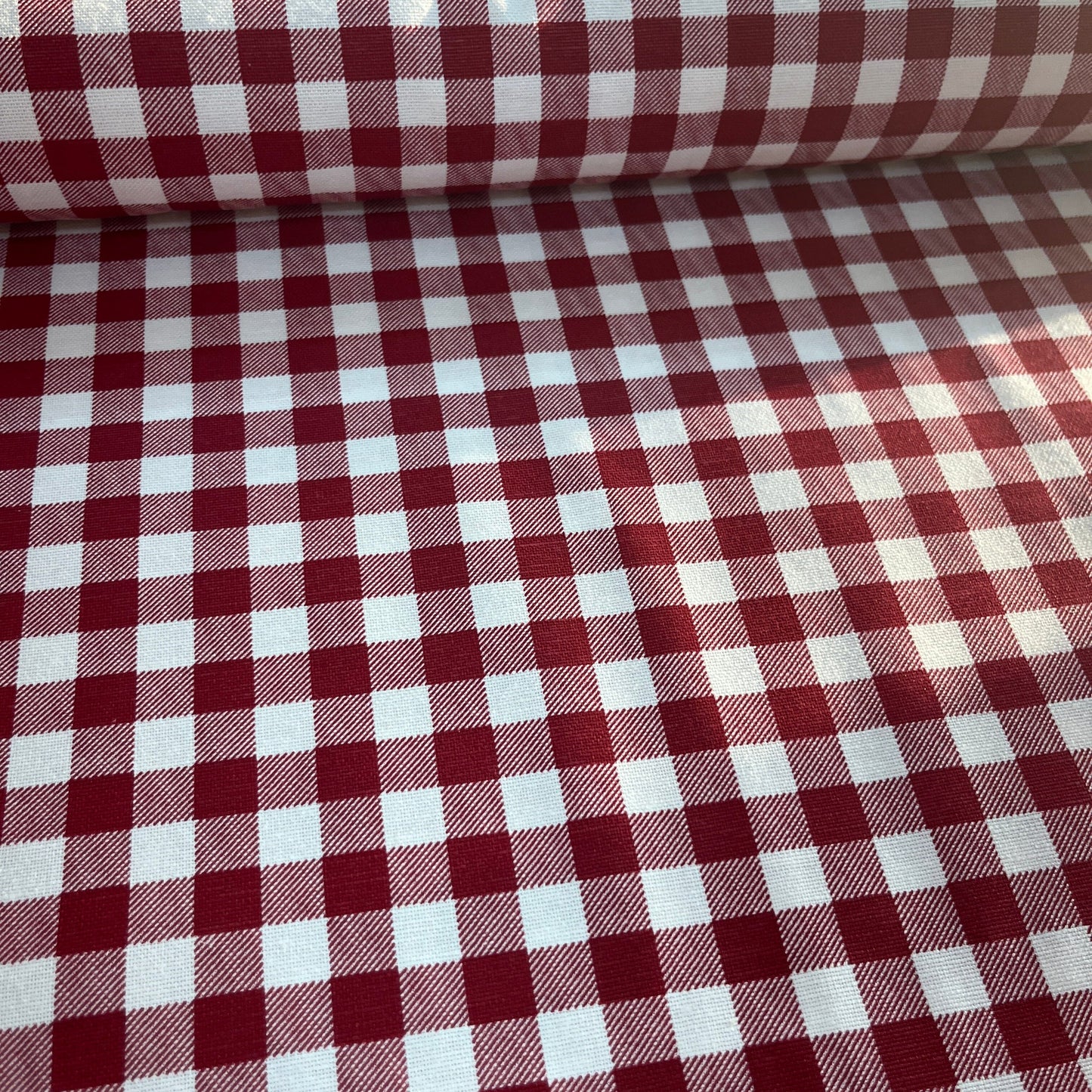 Toile Déperlante Premium - Vichy Rouge Savoie Tissu Ameublement MYTISSUS