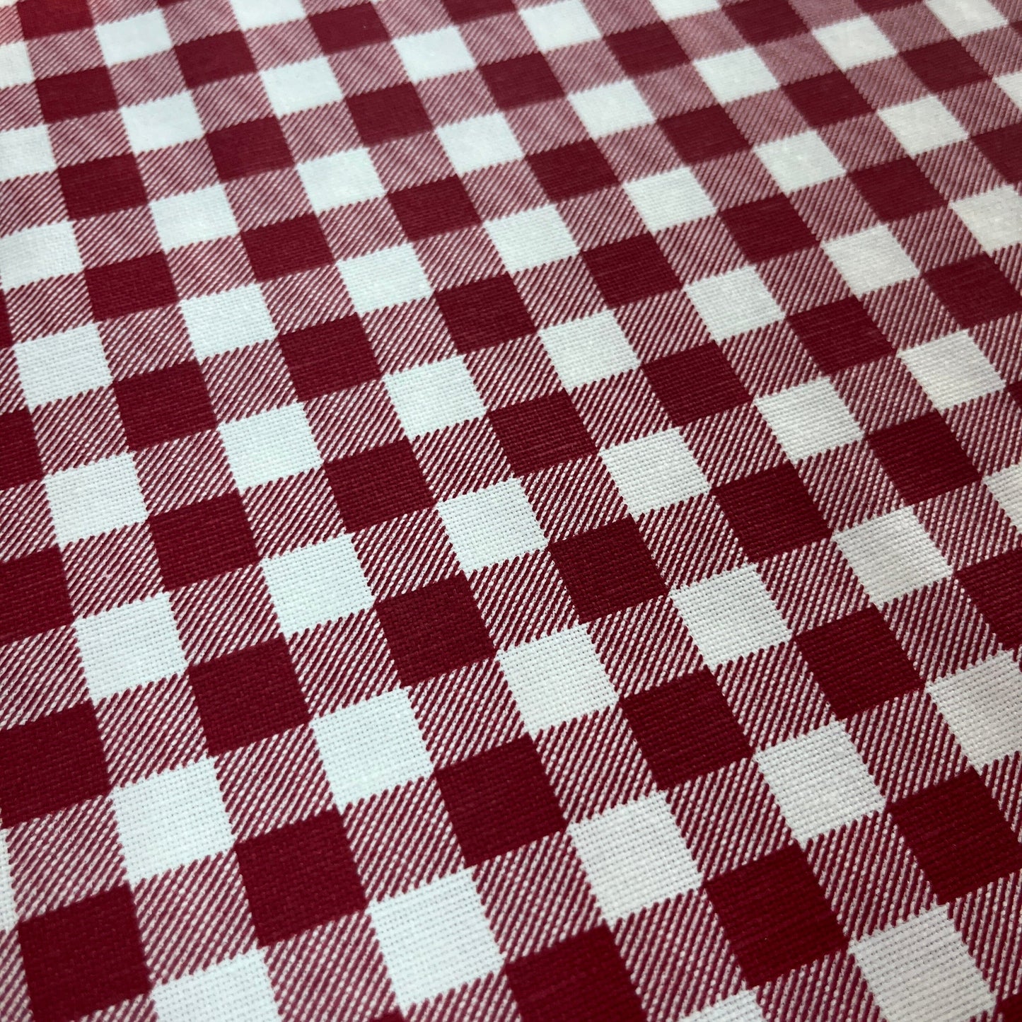 Toile Déperlante Premium - Vichy Rouge Savoie Tissu Ameublement MYTISSUS