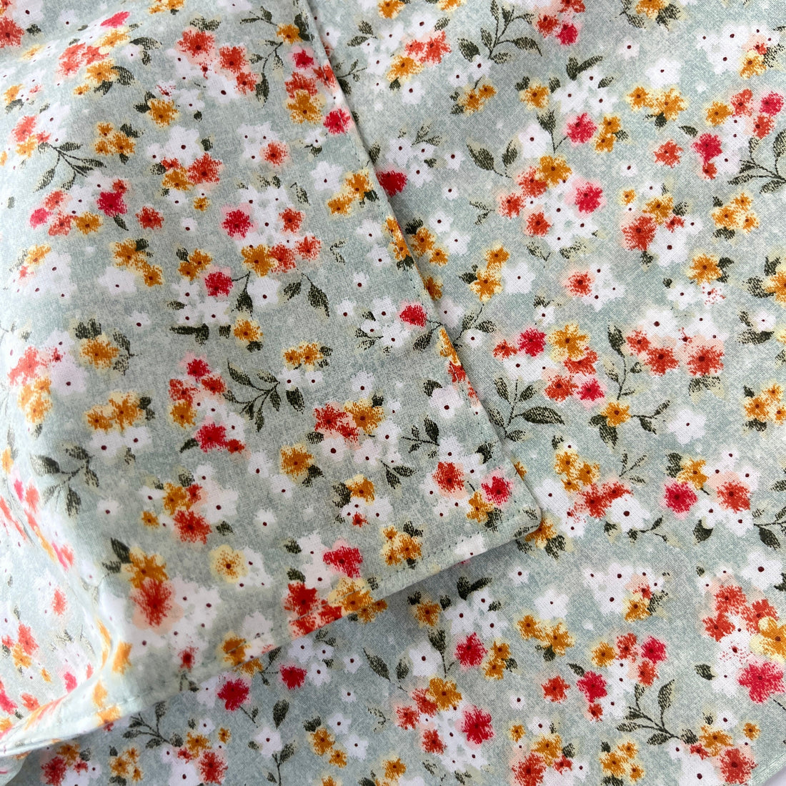 Optimiser ses coutures : Pourquoi le coton 240cm est le secret de rentabilité des pros et particuliers