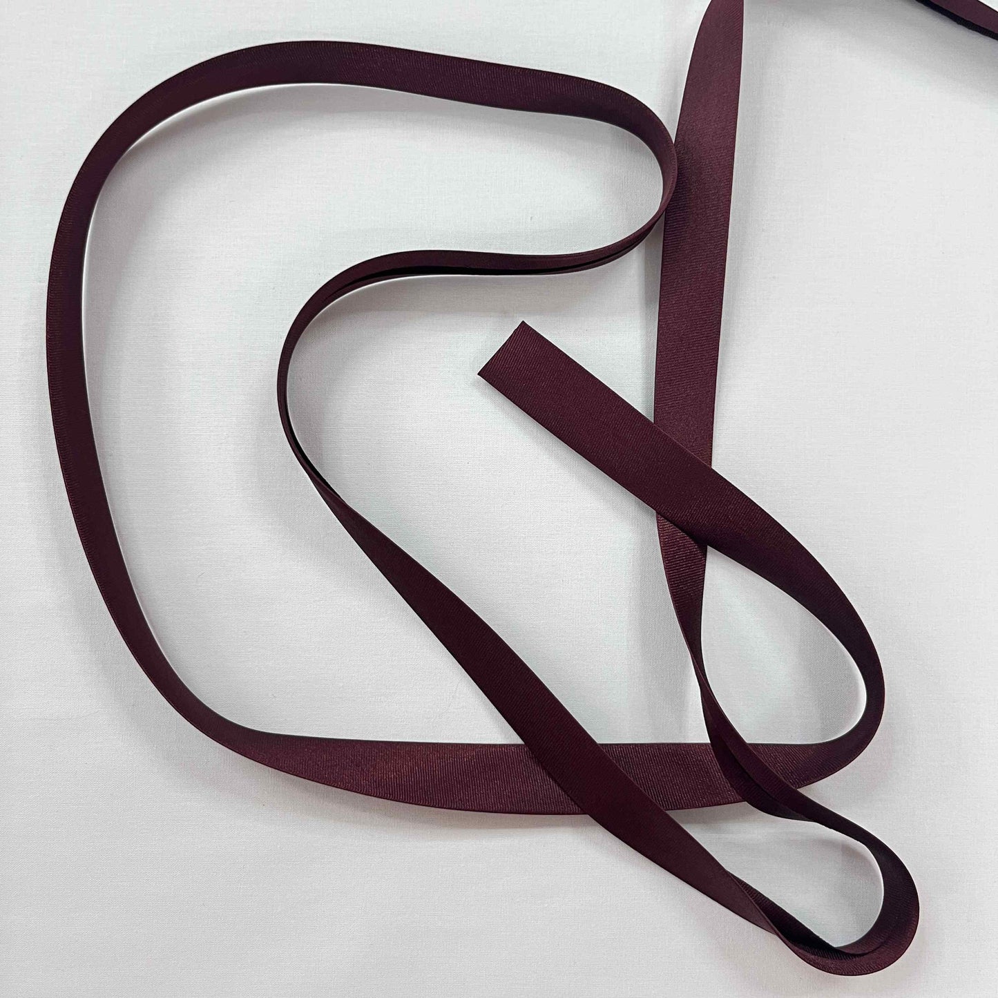 Biais Satin Brillant 20mm - Qualité Couture Professionnelle - Au Mètre-BIAIS-MYTISSUS-Bordeaux-MYTISSUS