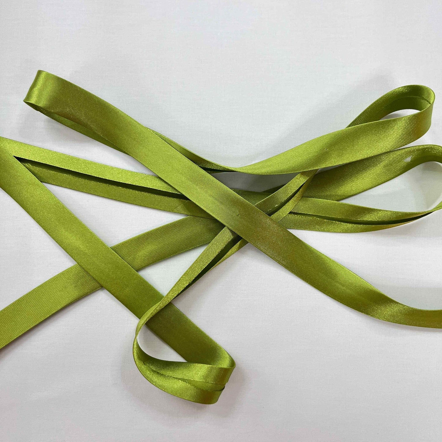 Biais Satin Brillant 20mm - Qualité Couture Professionnelle - Au Mètre-BIAIS-MYTISSUS-Vert Lime-MYTISSUS