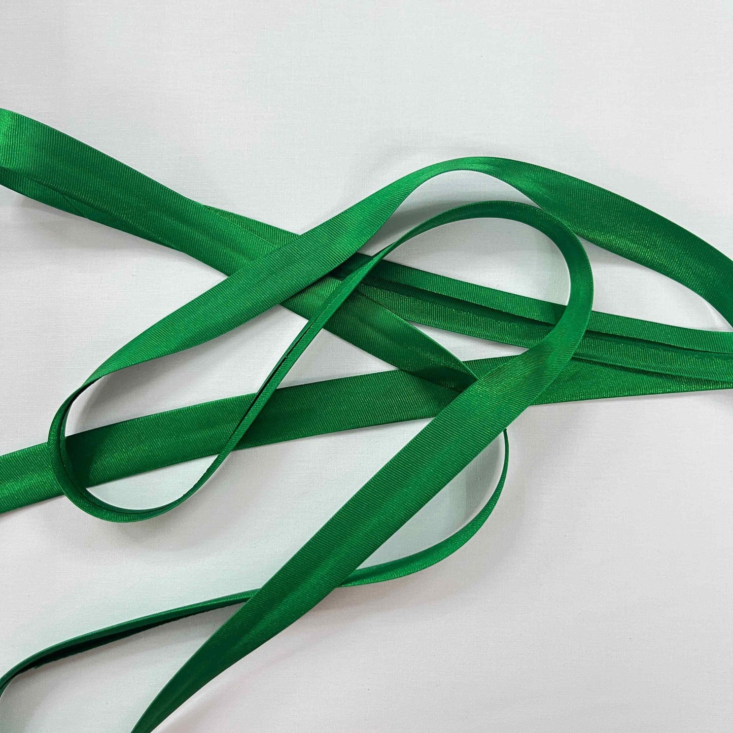 Biais Satin Brillant 20mm - Qualité Couture Professionnelle - Au Mètre-BIAIS-MYTISSUS-Vert Sapin-MYTISSUS