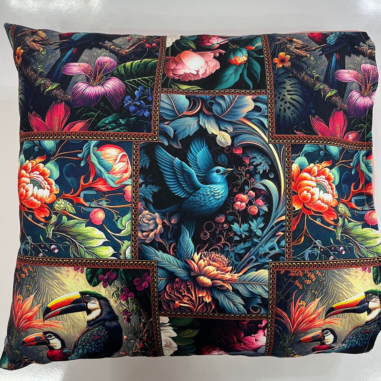 Coussin Deco Évasion Tropicale Patchwork 45x45cm - Fait Main en Alsace pour Déco et Mode - Boutique MyTissus Marckolsheim Alsace
