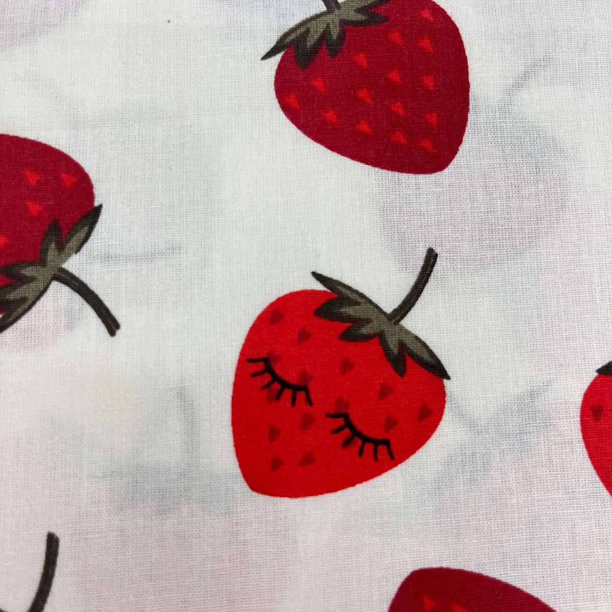 Coupon 100 % Coton 1m x 1m20 - Fraises - 7,77 €-Boutique MyTissus Marckolsheim Alsace