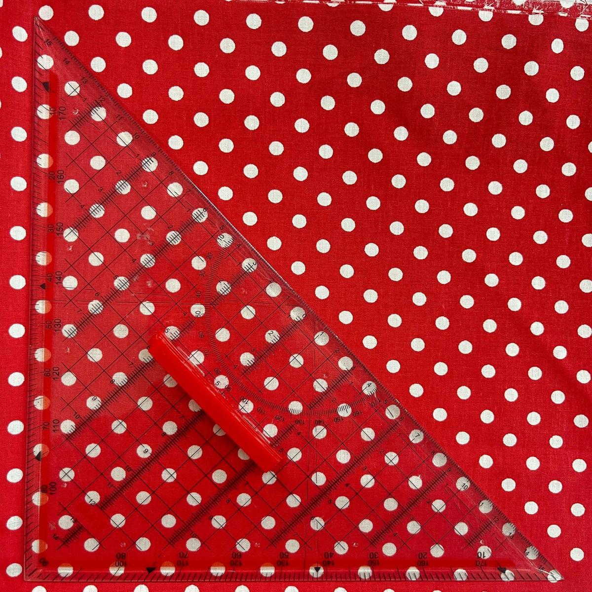 Coupon 100 % Coton 1m x 1m20 - Noël Rouge - 7,77 €-Boutique MyTissus Marckolsheim Alsace