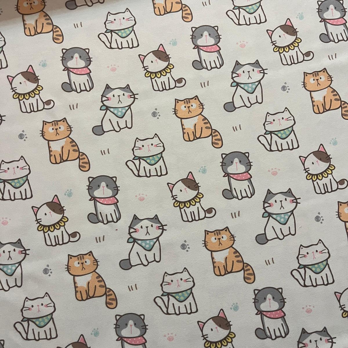 Tissu Impression Numérique "Chats Rigolos en Folie" - Blanc & Multicolore - MyTissus pour Déco et Mode - Boutique MyTissus Marckolsheim Alsace