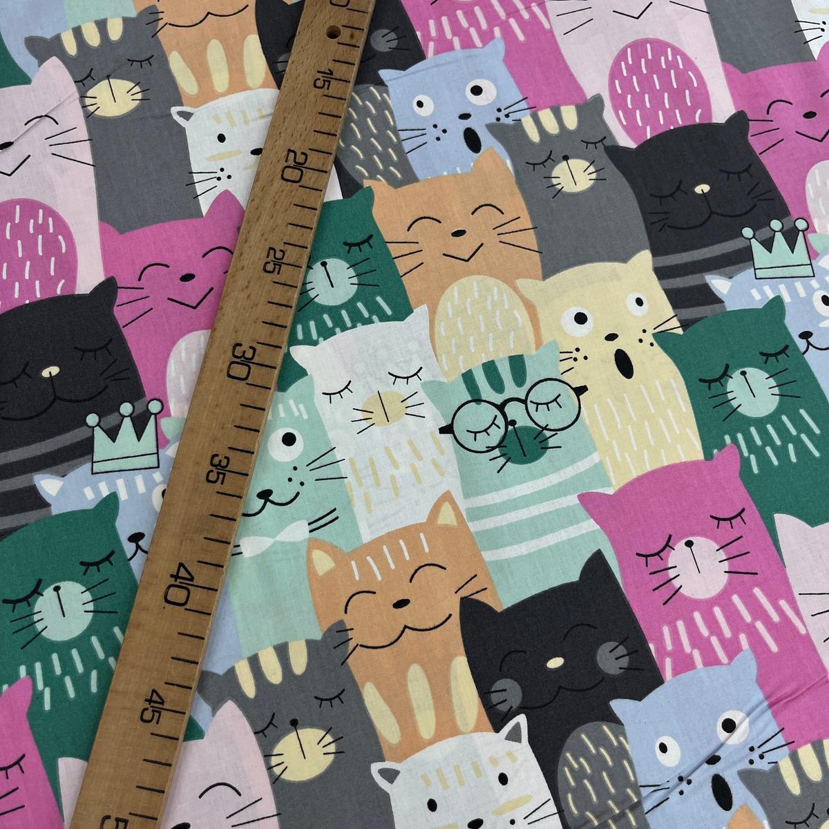 Tissu Popeline de Coton 240cm - Chats Colorés Géométriques - MyTissus pour Déco et Mode - Boutique MyTissus Marckolsheim Alsace
