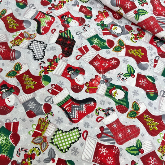 Tissu Popeline de Coton 240cm - Chaussettes Père Noël - MyTissus pour Déco et Mode - Boutique MyTissus Marckolsheim Alsace