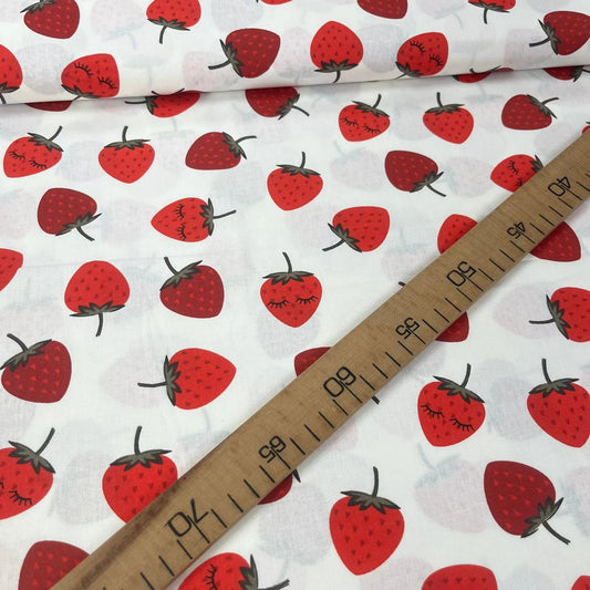 Tissu Popeline de Coton 240cm - Fraises Gourmandes - MyTissus pour Déco et Mode - Boutique MyTissus Marckolsheim Alsace