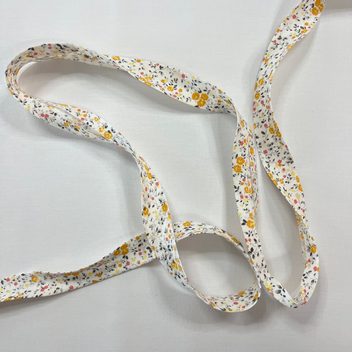 Biais Coton Style Liberty 20mm au Mètre | Finition Florale Élégante | MyTissus