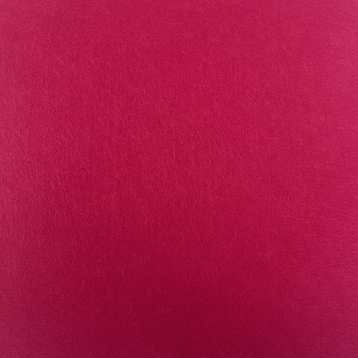 Feutrine épaisse rigide 3mm coloris fuchsia au mètre - MyTissus Alsace
