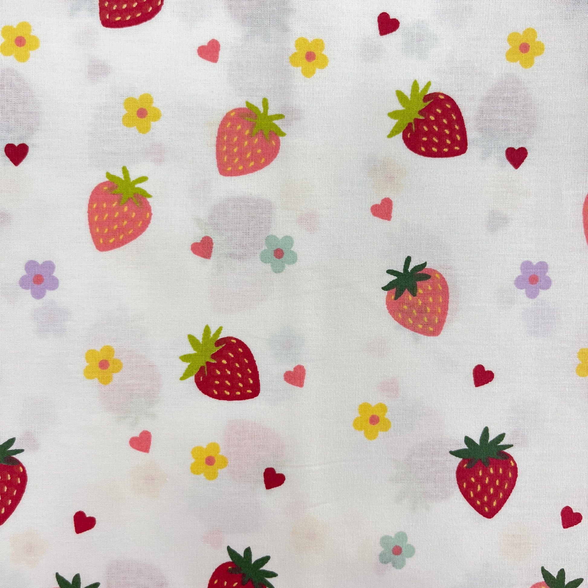 Le Coupon 120x100 Mytissus® - Fraises Colorées Tissu Coton MYTISSUS 