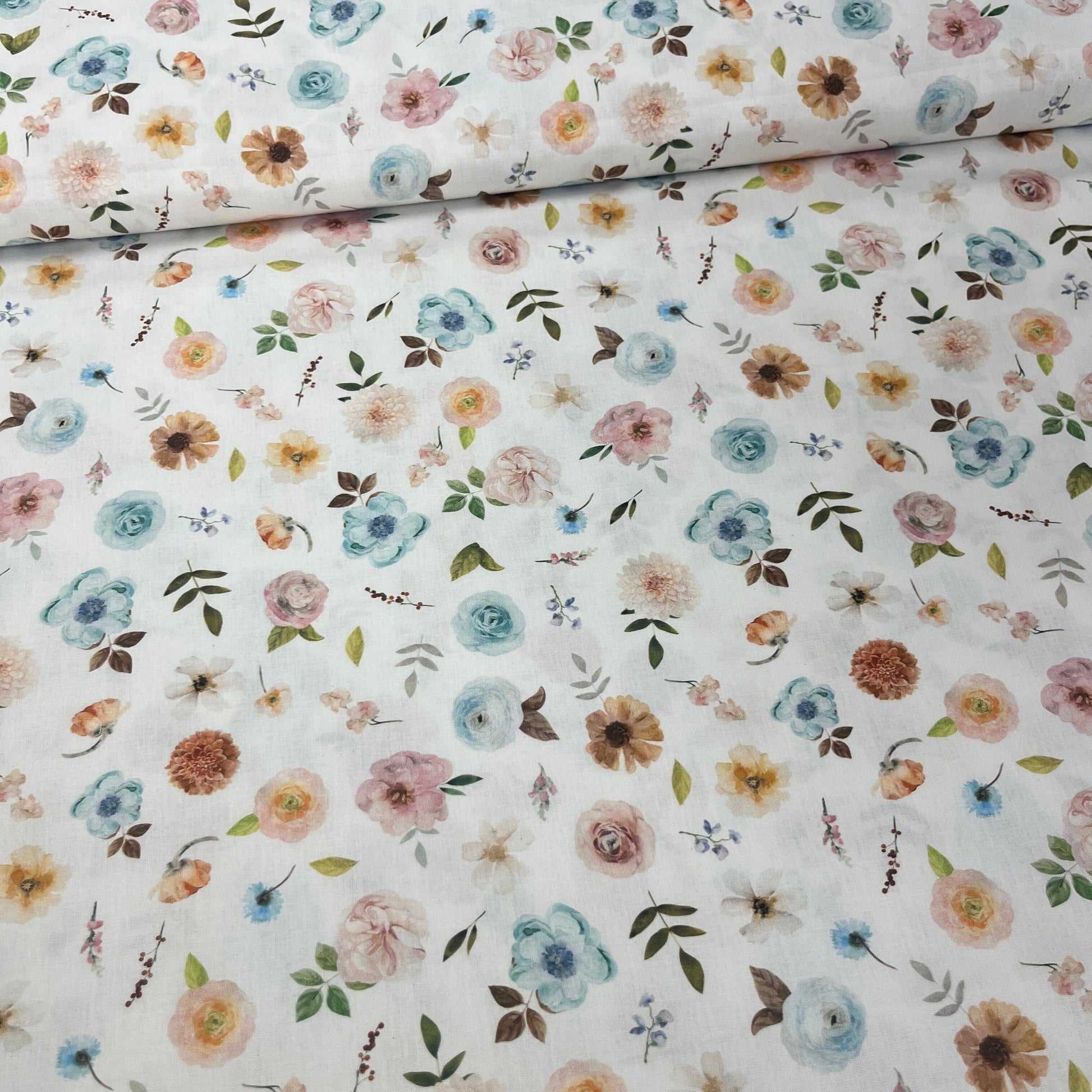 Popeline 100 % Coton Mytissus® - Fleurs Assortis Tissu Coton MYTISSUS 