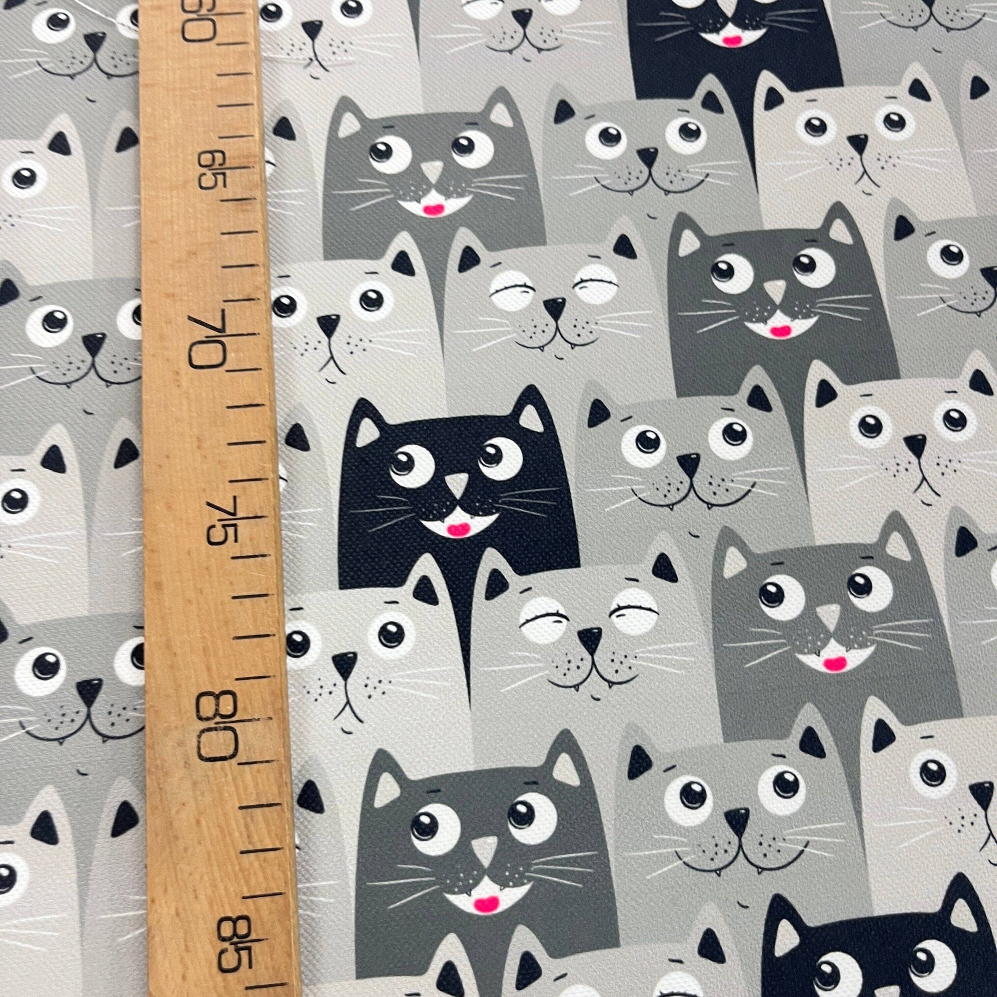 Tissu Impression Numérique - Chats Heureux Coeur Tissu Ameublement MYTISSUS 