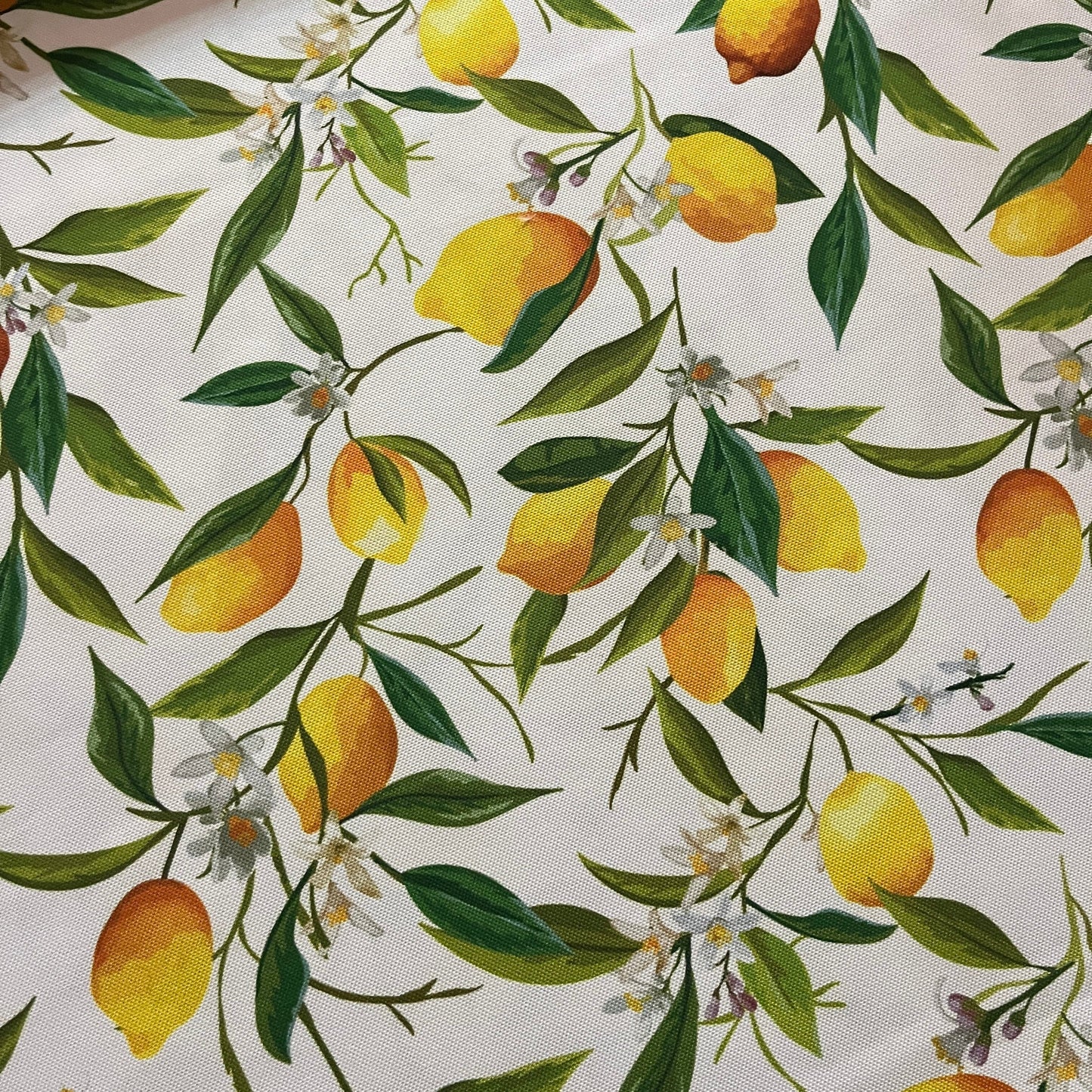 Tissu Impression Numérique - Citrons et Fleurs Tissu Ameublement MYTISSUS 