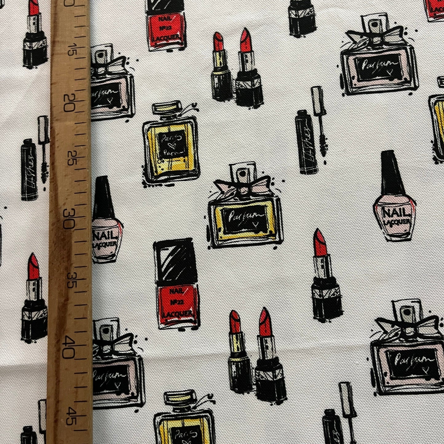 Tissu Impression Numérique - Madame Chic Tissu Ameublement MYTISSUS 