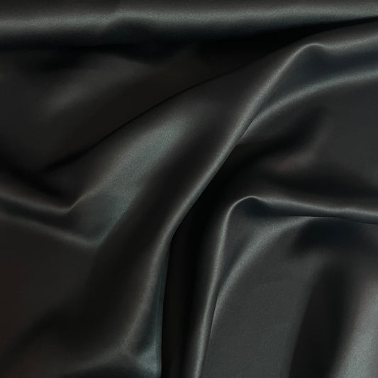 Tissu occultant blackout noir au mètre, laize 150 cm, vue d'ensemble - MyTissus