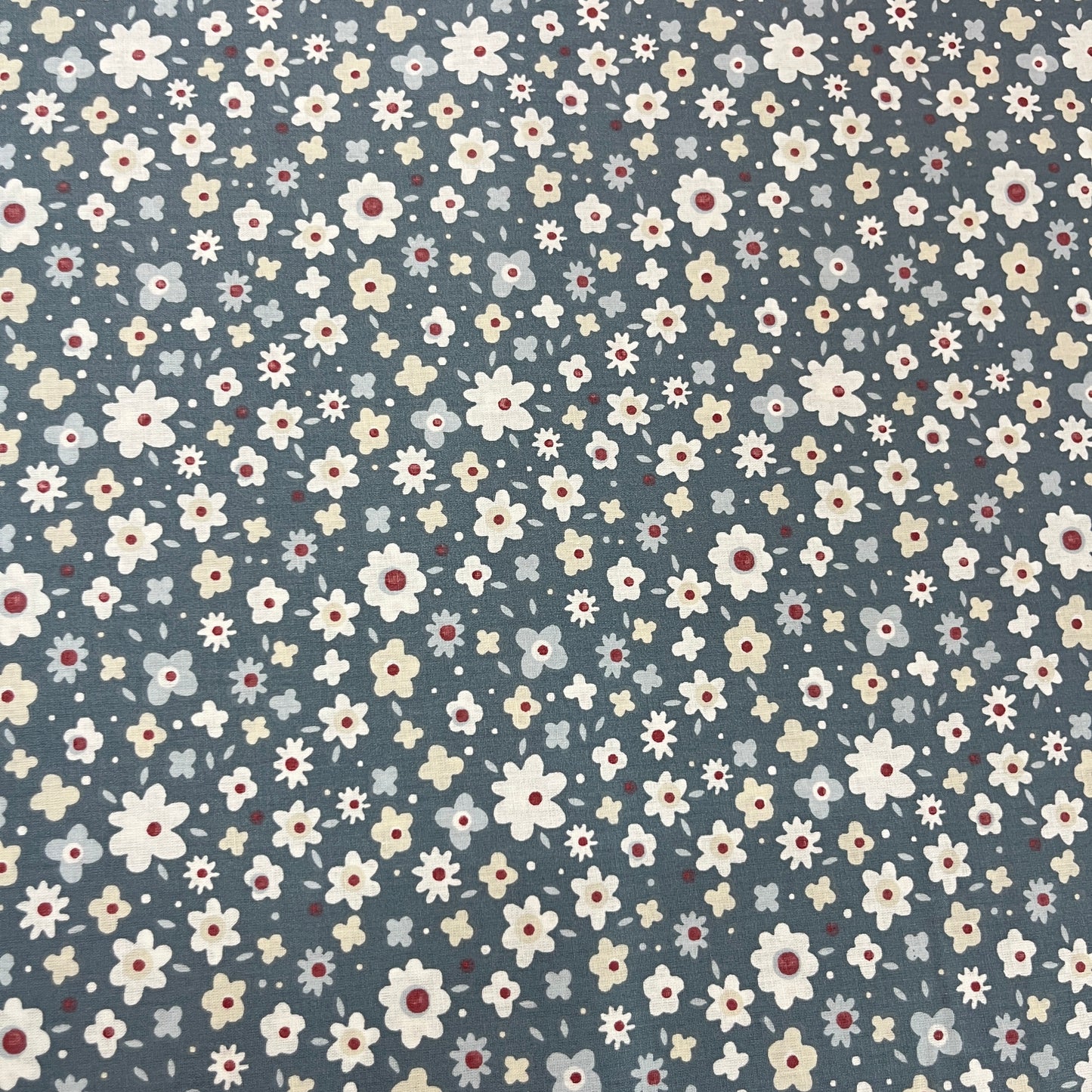 Tissu Popeline Coton 240cm — Fleurettes Blanches Fond Ardoise Élégance Nocturne | Exclusivité MyTissus