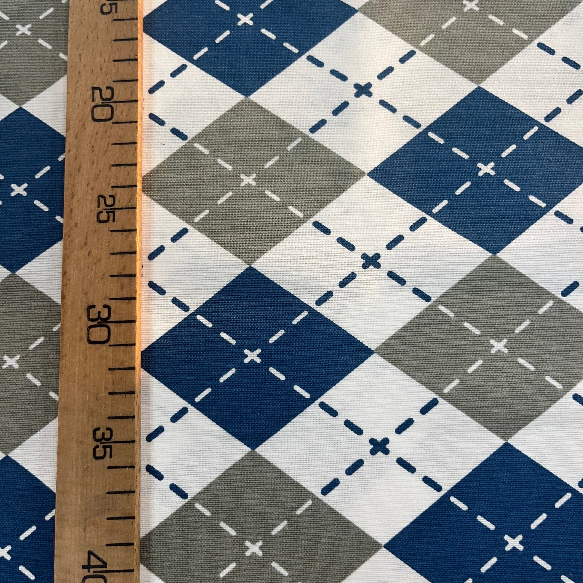 Toile Déperlante Premium - Carrés Patchwork Tissu Ameublement MYTISSUS 