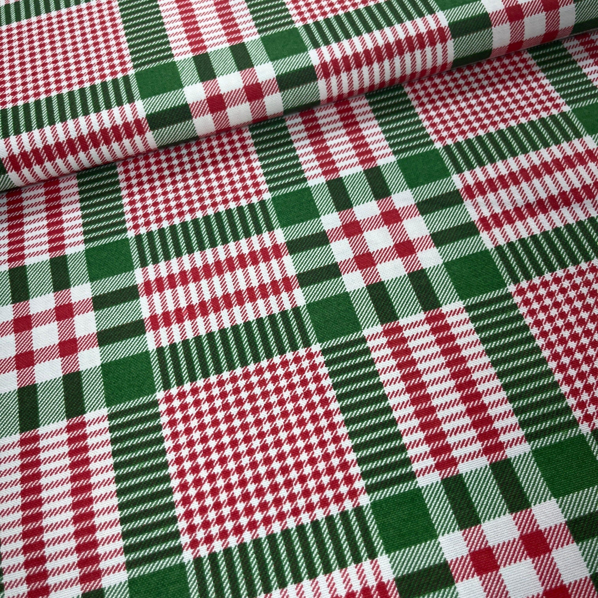 Toile Déperlante Premium - Écossais Style Taverne - MYTISSUS