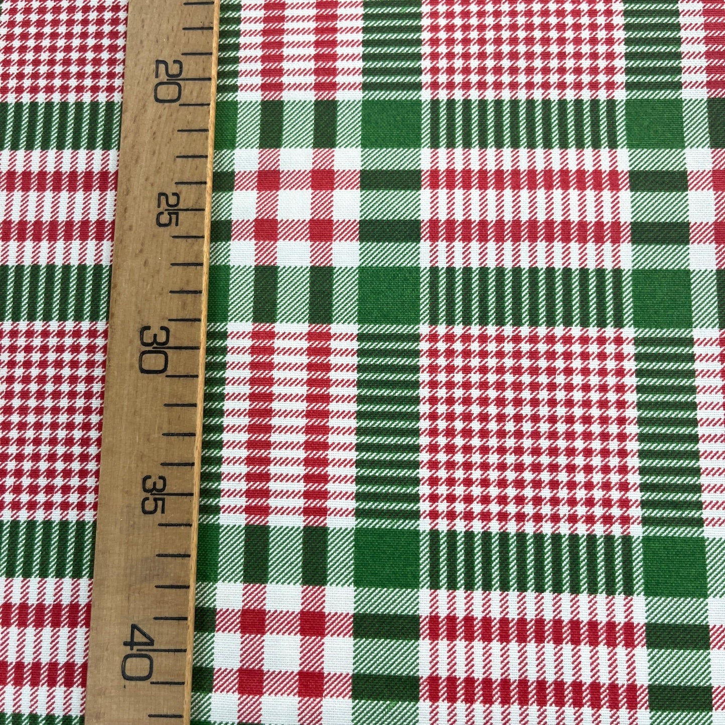 Toile Déperlante Premium - Écossais Style Taverne - MYTISSUS