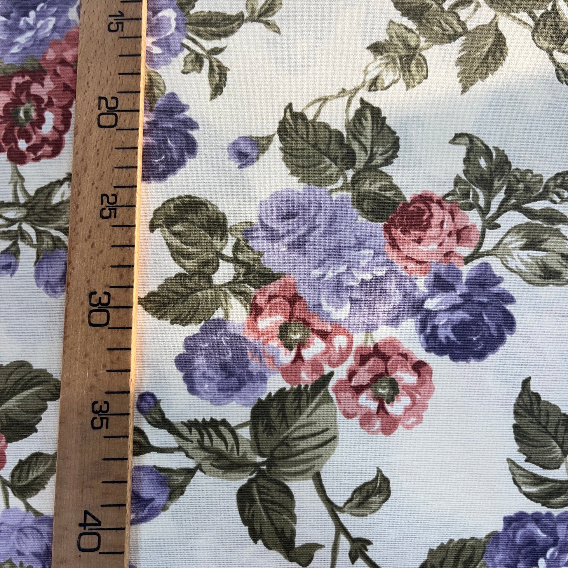 Toile Déperlante Premium - Fleurs Lilas Pastel MYTISSUS 