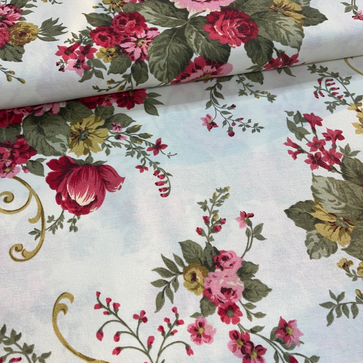 Toile Déperlante Premium - Jardin de Roses Anglaises MYTISSUS 