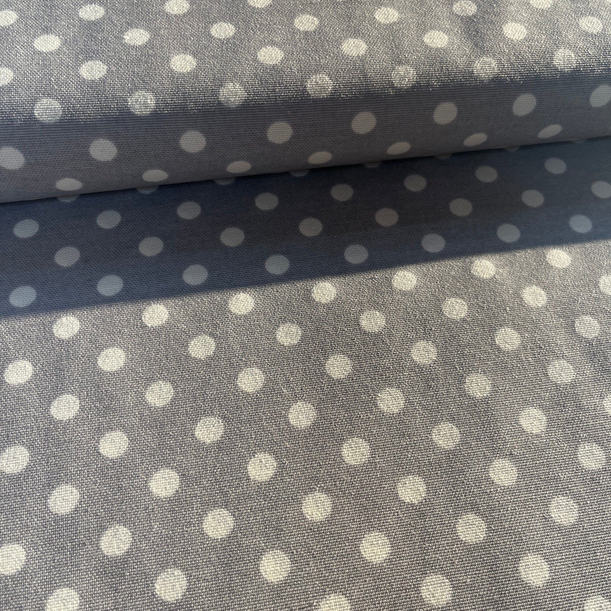 Toile Déperlante Premium - Pois Gris Tissu Ameublement MYTISSUS 
