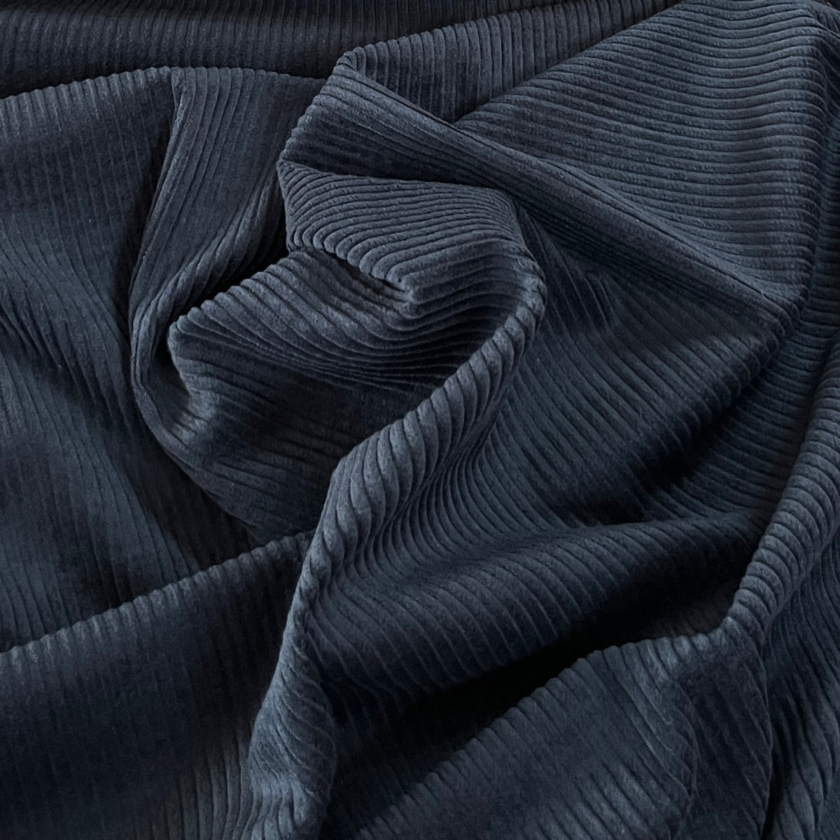 Velours Côtelé Grosses Côtes 4,5W - 100 % Coton Sans Élasthanne - Laize 140 cm